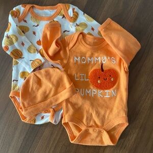 chick pea Orange Pumpkin Baby Bodysuit Set